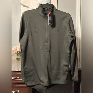 New NWT men’s Under Armour loose fit cold gear 1/4 zip pullover jacket small